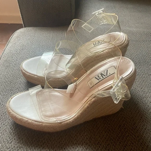 Zara White and Cream Espadrilles with Modern Design - Picture 2 of 3